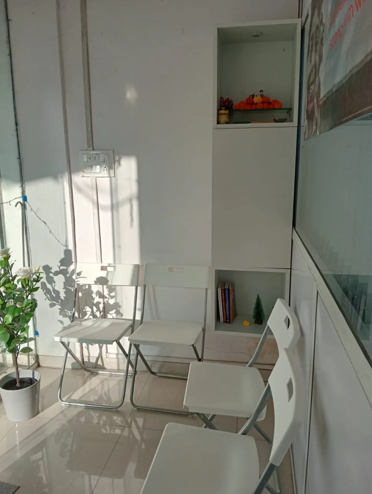 Waiting area at Dentalive Dental Clinic in Sector 27, Nerul